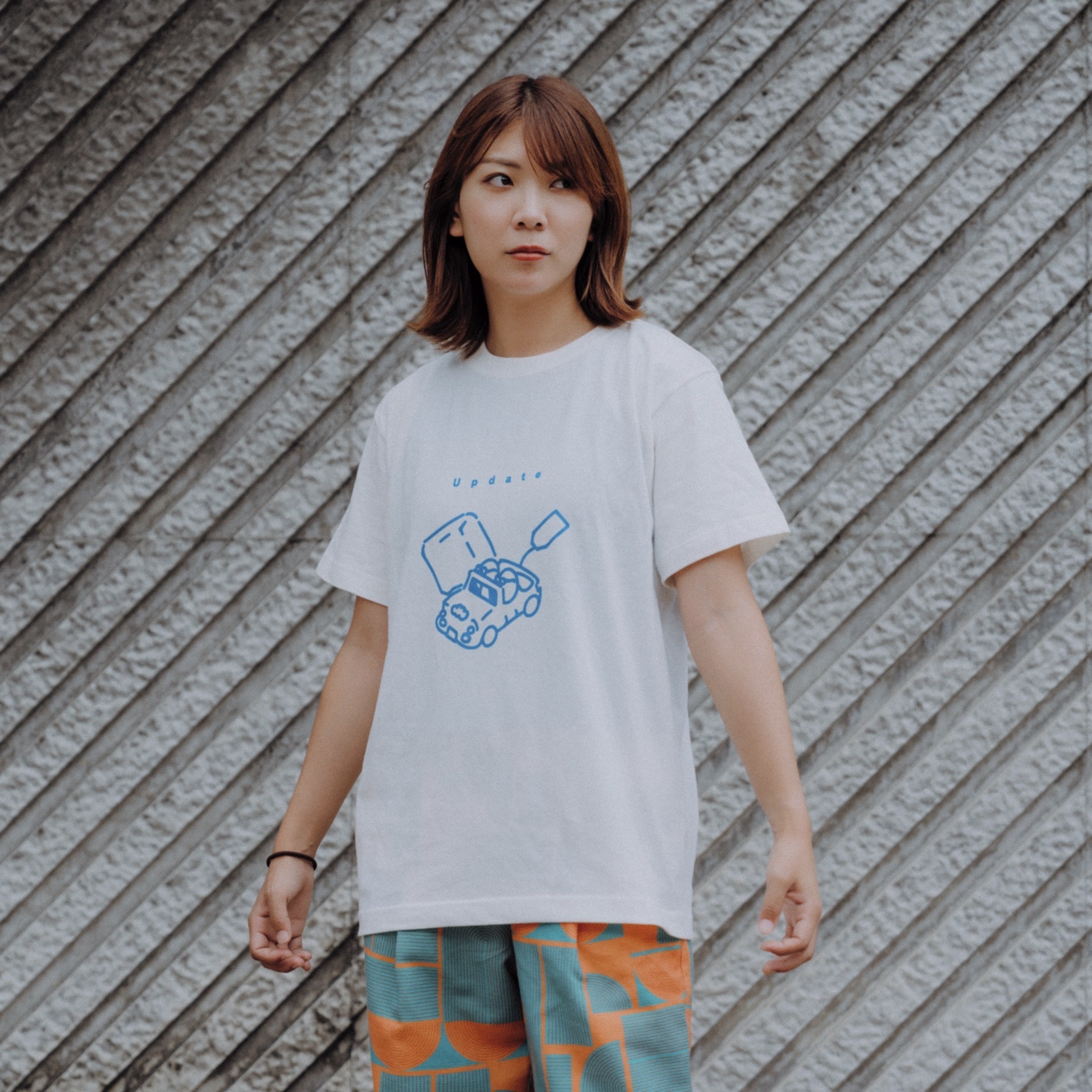 「Update」ツアーTシャツ2024